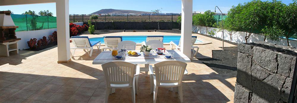 Sun Grove Villas & Spa Playa Blanca  Exteriör bild