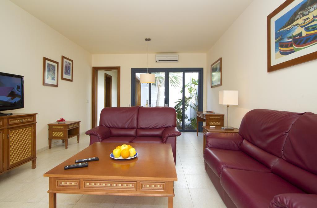 Sun Grove Villas & Spa Playa Blanca  Exteriör bild